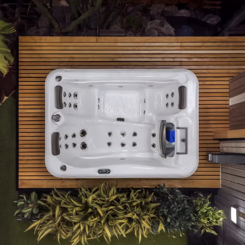 Lanai 531L 3-Person Hot Tub